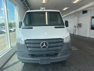 2020 Mercedes-Benz Sprinter Cargo Van V6 diesel 144