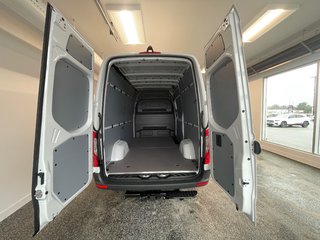 2026 Mercedes-Benz Sprinter Van 2500 Standard Roof I4 Diesel 144