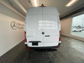 2026 Mercedes-Benz Sprinter Van 2500 Standard Roof I4 Diesel 144
