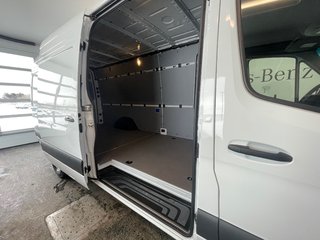 2026 Mercedes-Benz Sprinter Van 2500 High Roof I4 Diesel HO 170