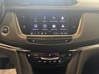 2023  XT6 AWD Luxury in Laval, Quebec - 5 - w320h240px