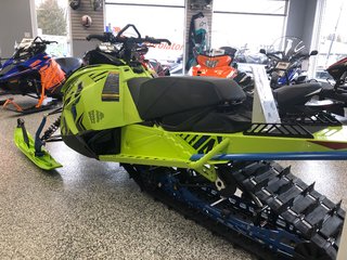 Centre Du Sport Lac St Jean A Alma 2020 Riot 8000 X Es Qs3