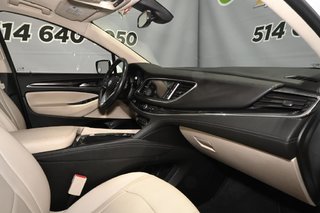 Buick Enclave  2023 à Montréal, Québec - 3 - w320h240px