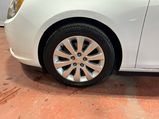 2012 Buick VERANO in Montreal, Quebec - 3 - w320h240px