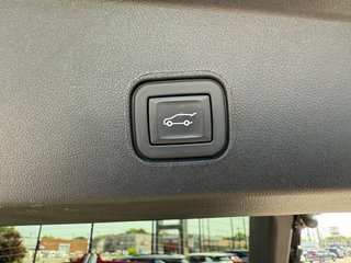 Cadillac LYRIQ  2023 à Montréal, Québec - 4 - w320h240px