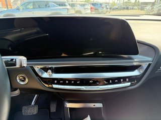 Cadillac LYRIQ  2024 à Montréal, Québec - 10 - w320h240px