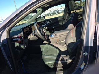 Chevrolet BLAZER  2025 à Montréal, Québec - 3 - w320h240px