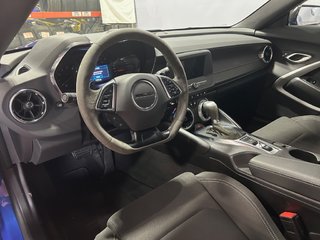 Chevrolet CAMARO  2023 à Montréal, Québec - 7 - w320h240px