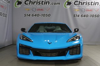 Chevrolet Corvette  2023 à Montréal, Québec - 2 - w320h240px