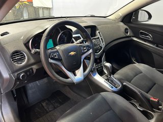 2015 Chevrolet Cruze in Montreal, Quebec - 4 - w320h240px