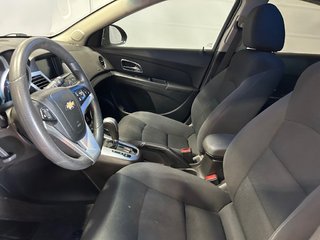 2015 Chevrolet Cruze in Montreal, Quebec - 5 - w320h240px