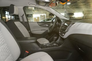 Chevrolet Equinox  2019 à Montréal, Québec - 10 - w320h240px