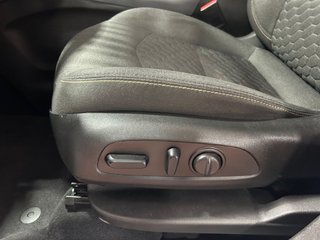 2021 Chevrolet Equinox in Montreal, Quebec - 13 - w320h240px