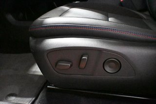 Chevrolet Equinox  2025 à Montréal, Québec - 10 - w320h240px