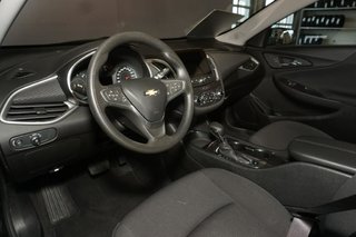 2023 Chevrolet Malibu in Montreal, Quebec - 8 - w320h240px