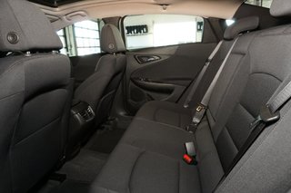 Chevrolet Malibu  2023 à Montréal, Québec - 7 - w320h240px