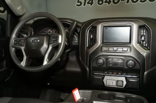 2022 Chevrolet Silverado 1500 in Montreal, Quebec - 12 - w320h240px