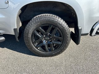 2022 Chevrolet Silverado 1500 in Montreal, Quebec - 8 - w320h240px