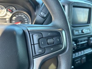 2022 Chevrolet Silverado 1500 in Montreal, Quebec - 12 - w320h240px