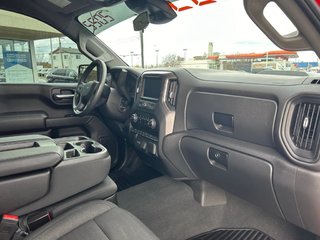 2022 Chevrolet Silverado 1500 in Montreal, Quebec - 12 - w320h240px