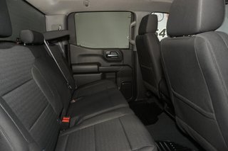 2022 Chevrolet Silverado 1500 in Montreal, Quebec - 4 - w320h240px