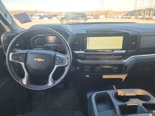 Chevrolet Silverado 1500  2022 à Montréal, Québec - 2 - w320h240px