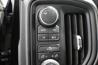 Chevrolet Silverado 1500  2022 à Montréal, Québec - 15 - w320h240px