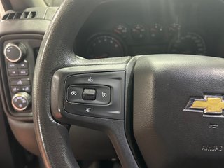 2022 Chevrolet Silverado 1500 in Montreal, Quebec - 8 - w320h240px
