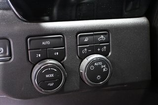 Chevrolet Silverado 1500  2023 à Montréal, Québec - 9 - w320h240px