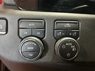 2023 Chevrolet Silverado 1500 in Montreal, Quebec - 8 - w320h240px