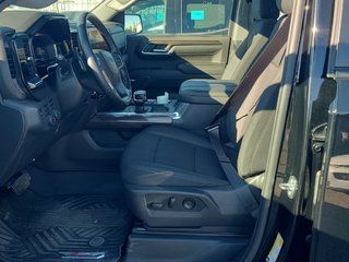 2023 Chevrolet SILVERADO 1500 in Montreal, Quebec - 3 - w320h240px