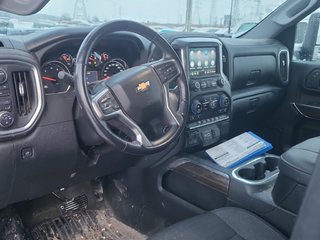 Chevrolet Silverado 2500  2023 à Montréal, Québec - 4 - w320h240px