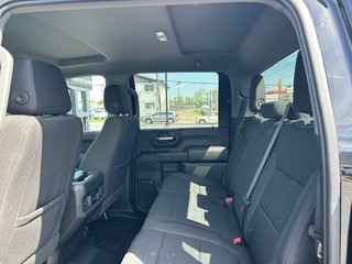 Chevrolet Silverado 2500  2023 à Montréal, Québec - 8 - w320h240px
