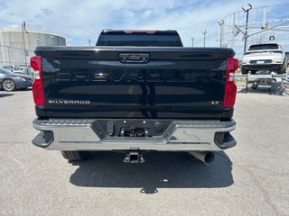 Chevrolet Silverado 2500  2023 à Montréal, Québec - 5 - w320h240px
