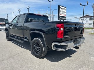 Chevrolet Silverado 2500  2023 à Montréal, Québec - 6 - w320h240px