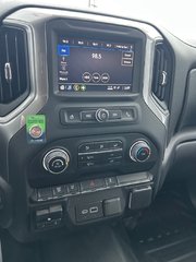 Chevrolet Silverado 3500  2024 à Montréal, Québec - 10 - w320h240px