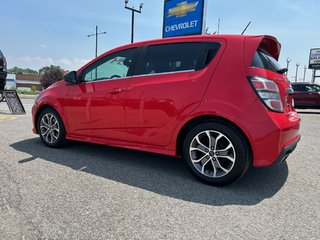 Chevrolet Sonic  2018 à Montréal, Québec - 6 - w320h240px
