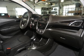 Chevrolet Spark  2019 à Montréal, Québec - 7 - w320h240px