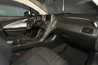 Chevrolet Volt  2015 à Montréal, Québec - 11 - w320h240px