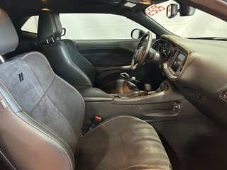 2023 Dodge Challenger in Montreal, Quebec - 15 - w320h240px