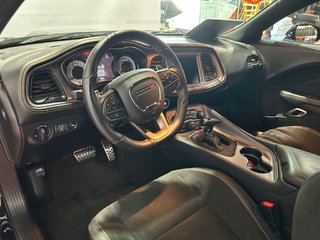 2023 Dodge Challenger in Montreal, Quebec - 6 - w320h240px