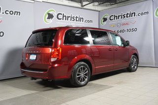 2017 Dodge Grand Caravan in Montreal, Quebec - 4 - w320h240px