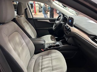 Ford Escape  2022 à Montréal, Québec - 13 - w320h240px