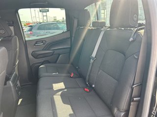 2023 GMC Canyon in Montreal, Quebec - 16 - w320h240px