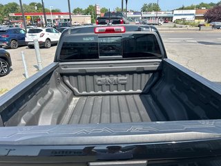 2023 GMC Canyon in Montreal, Quebec - 9 - w320h240px