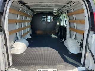 2023 GMC Savana in Montreal, Quebec - 7 - w320h240px