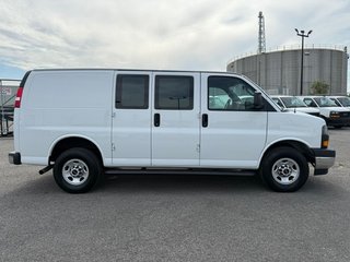2023 GMC SAVANA in Montreal, Quebec - 13 - w320h240px