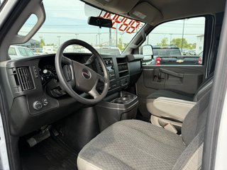2023 GMC SAVANA in Montreal, Quebec - 4 - w320h240px
