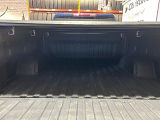 GMC Sierra 1500  2022 à Montréal, Québec - 14 - w320h240px