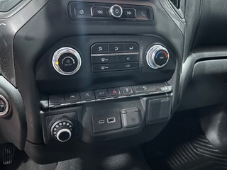 GMC SIERRA 1500  2022 à Montréal, Québec - 9 - w320h240px